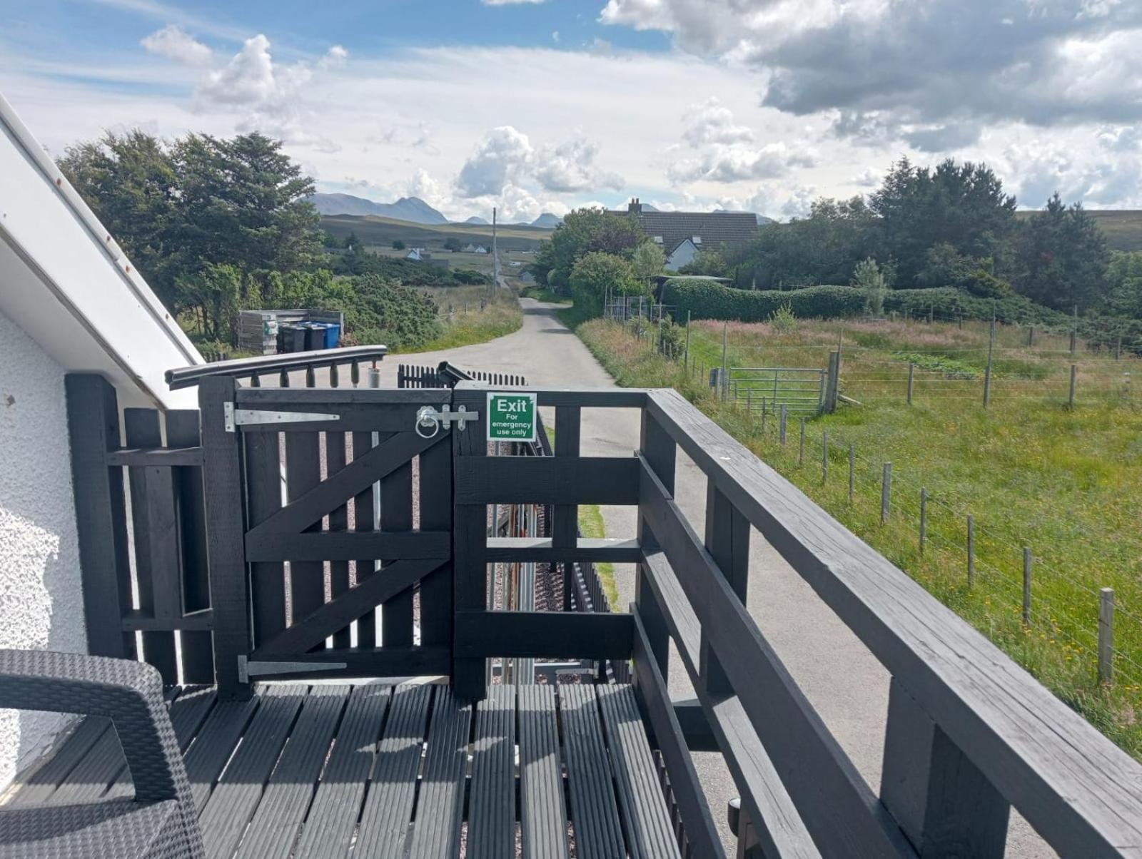Self Catering Spacious Open Plan 3 Bed Apartment With Sea Views South Erradale Eksteriør billede
